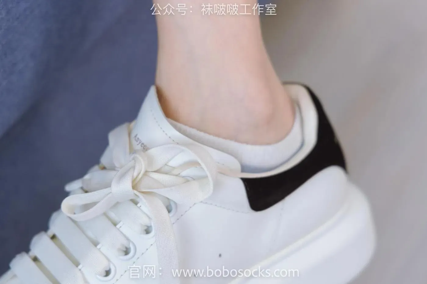 [BoBoSocks袜啵啵]NO.127 稚予-麦昆板鞋、两双自然穿旧棉袜、裸足 [139P]插图5